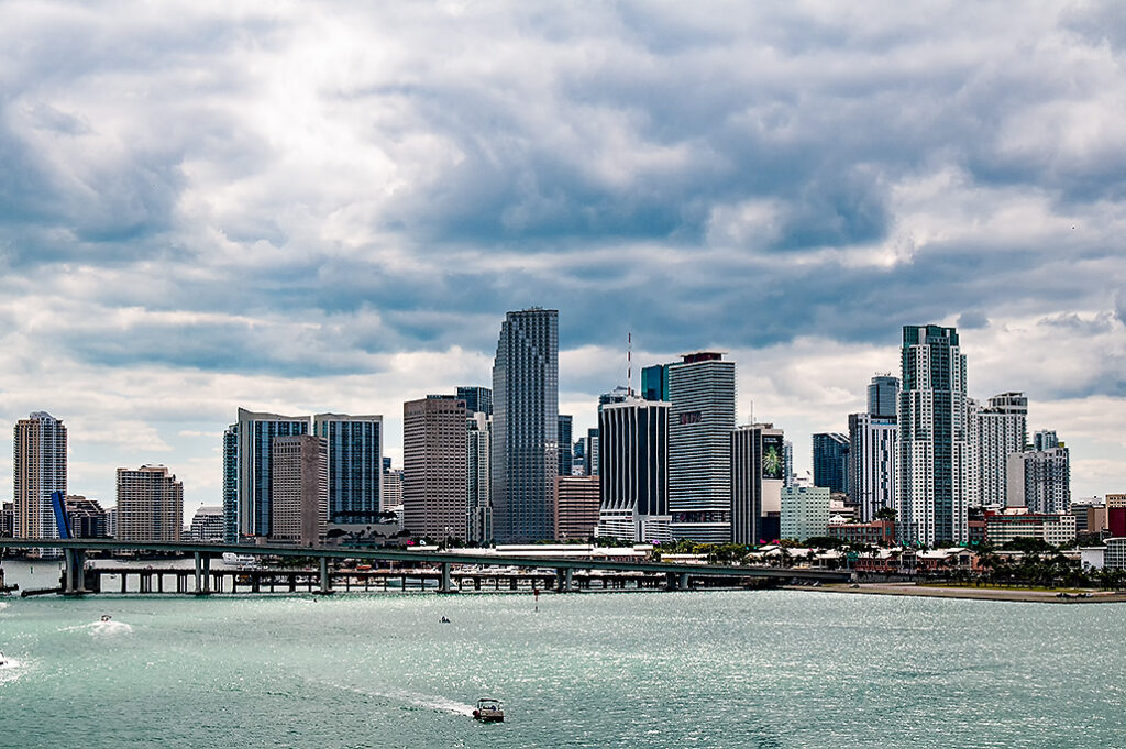 Renting vs Buying in Miami in 2026: Which One Makes Sense for You?